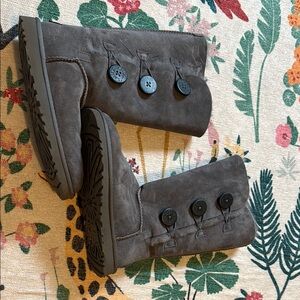 UGG Bailey Button Triplet II Boot
